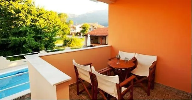 Giota Chrysi Ammoudia